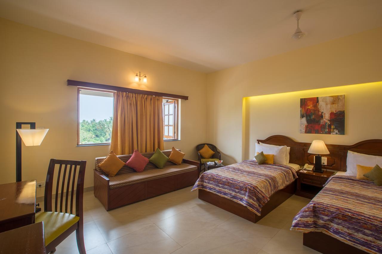 Viva Hotel Near Madgaon Railway Station Bagian luar foto