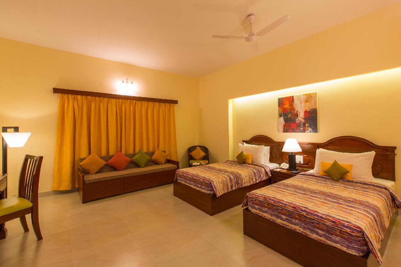 Viva Hotel Near Madgaon Railway Station Bagian luar foto