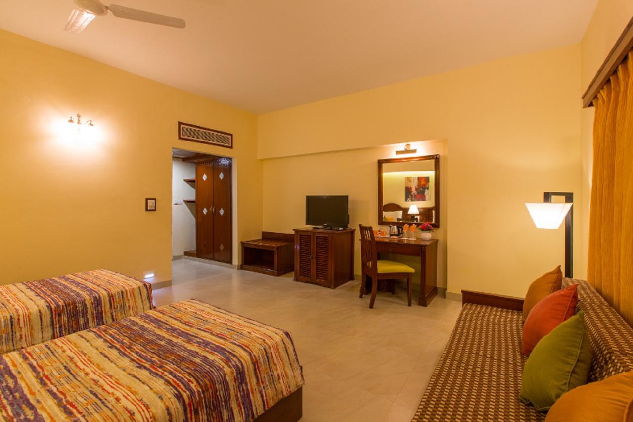 Viva Hotel Near Madgaon Railway Station Bagian luar foto